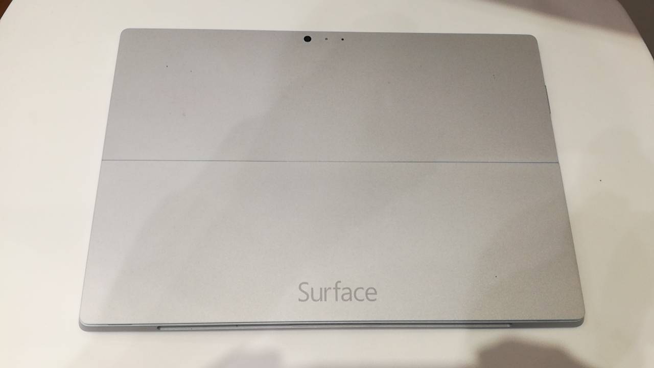 Surface Pro4のバッテリー交換修理